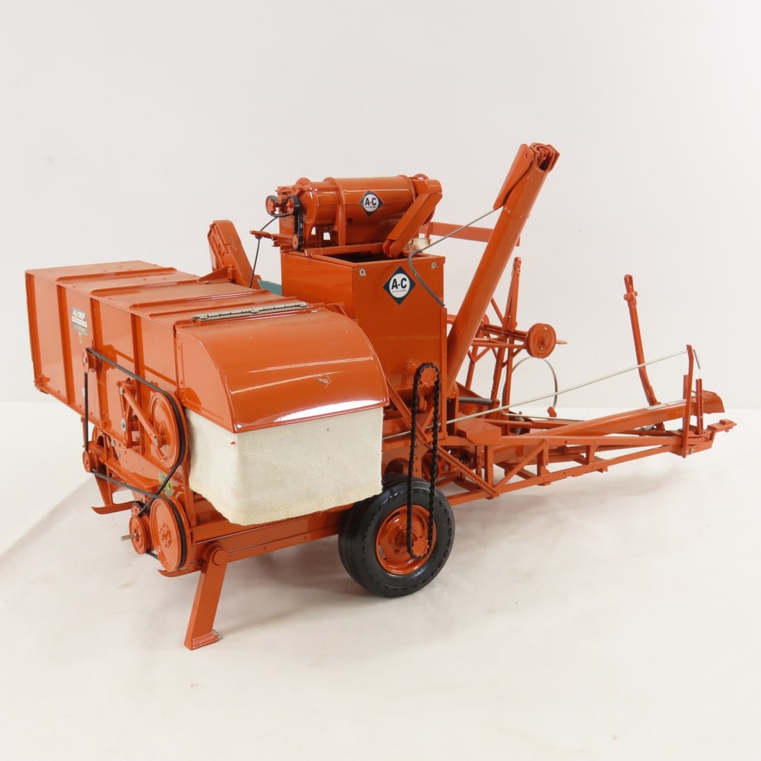 Franklin Mint Allis-Chalmers60A All Crop Harvester - 5