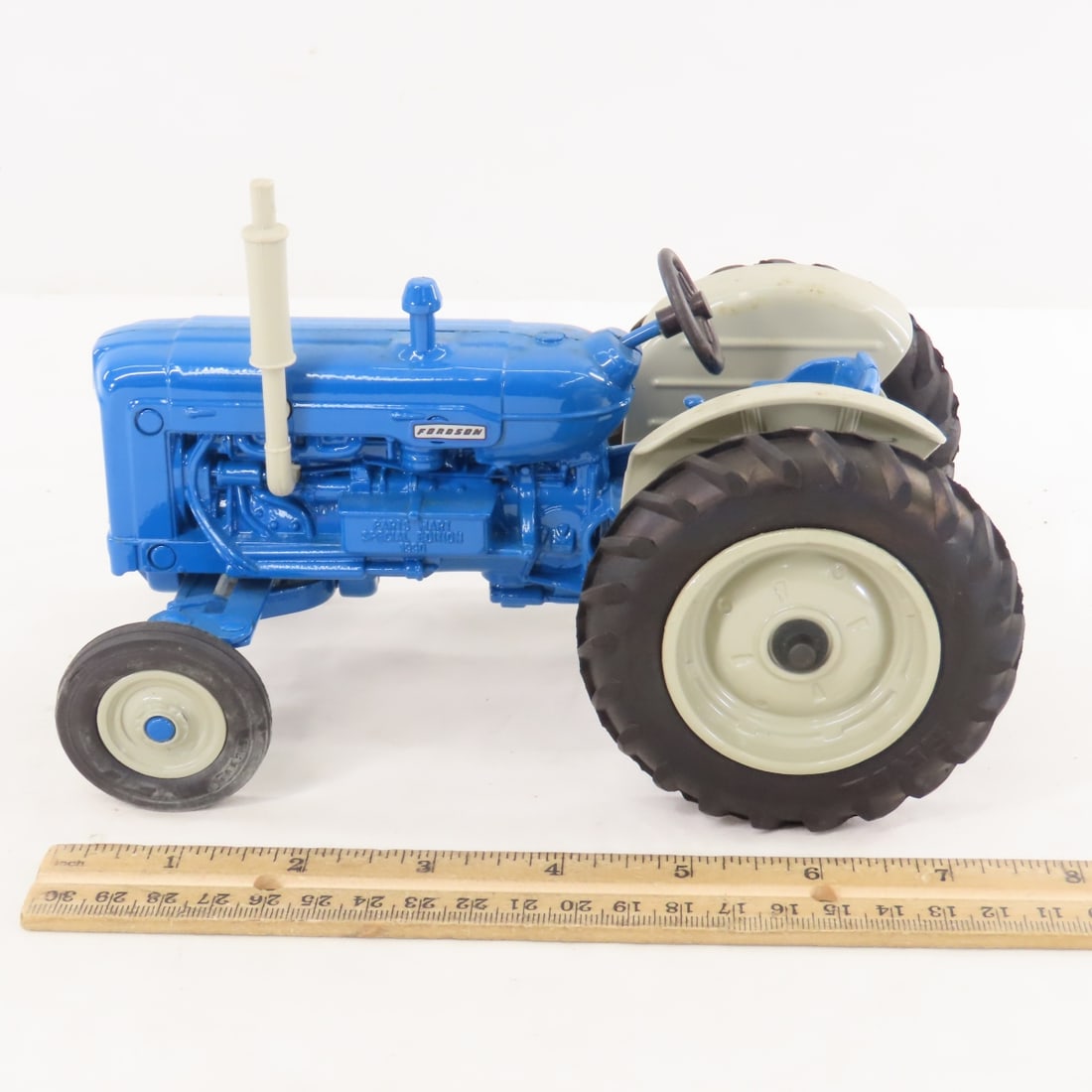 ERTL Fordson 1990 Parts Mart SE Tractor - 2