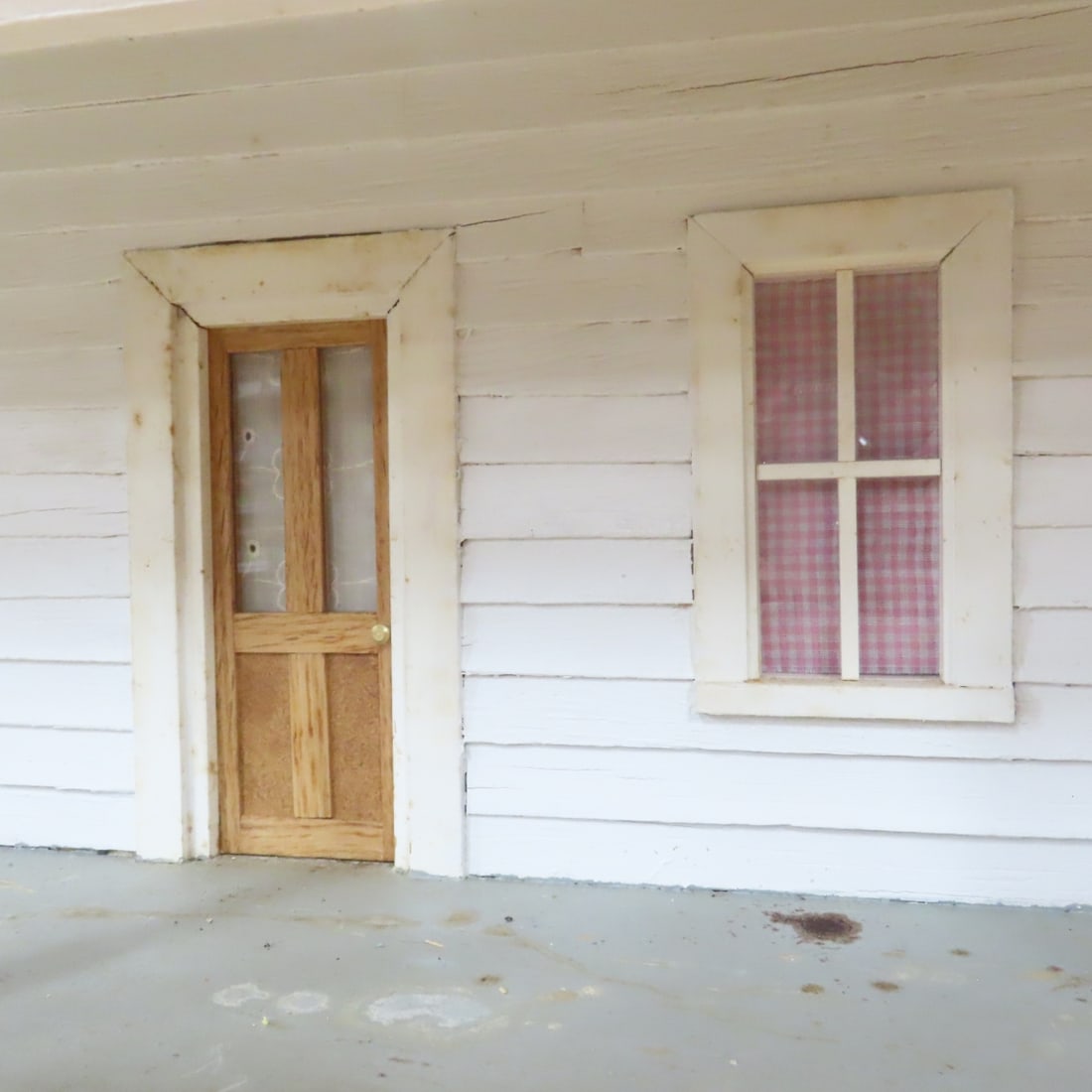 Scratch Built Wood Farmhouse & Hog Barn - 8