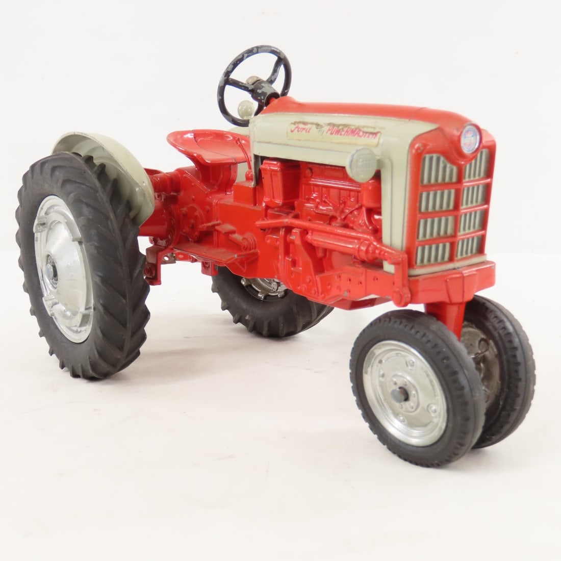 ERTL Ford 961 Powermaster NF Tractor - 7