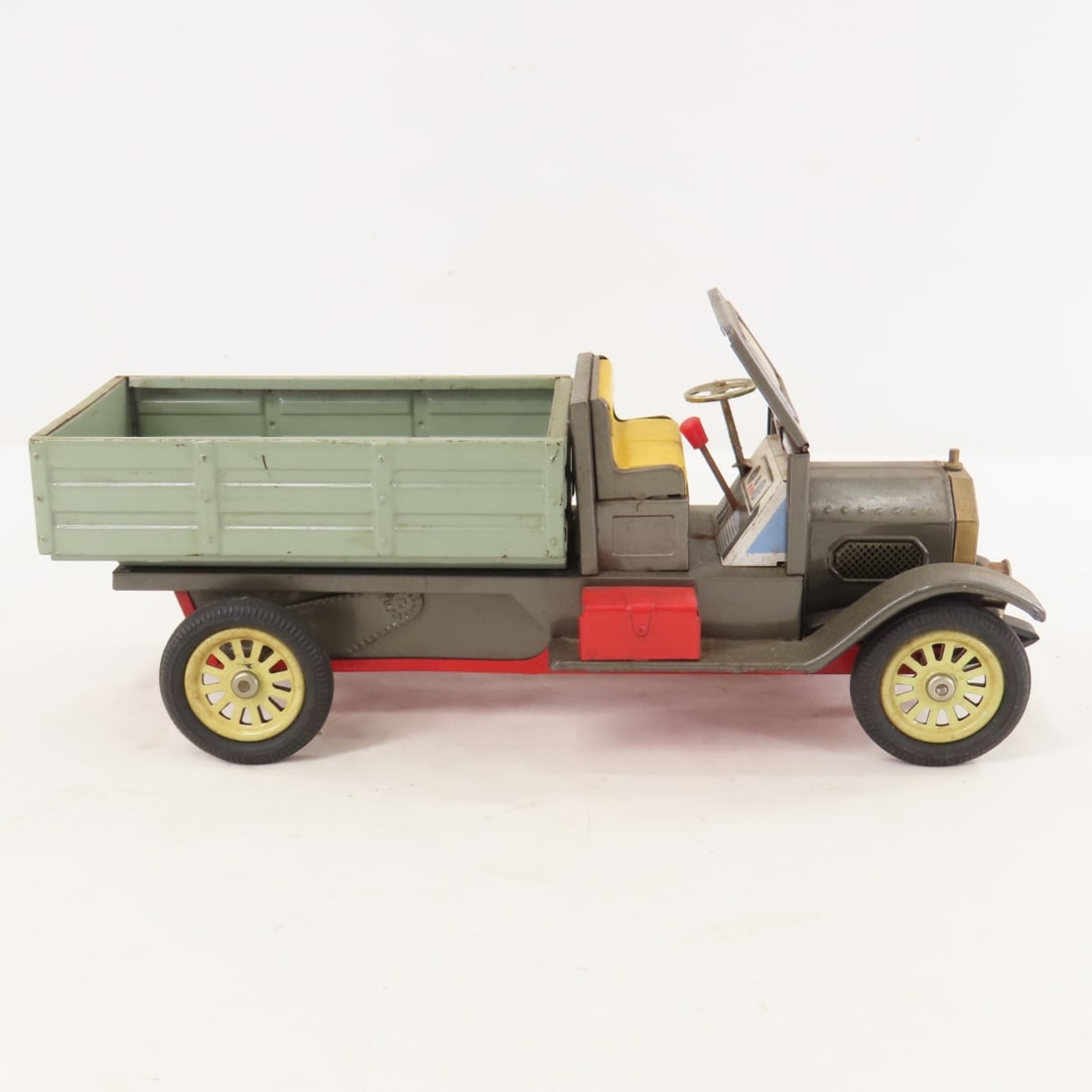 Vintage Japan Tin Litho Friction Old-Timer Truck - 6