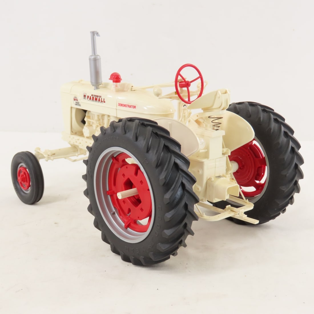 IH McCormick Farmall Super M-TA Demonstrator - 3