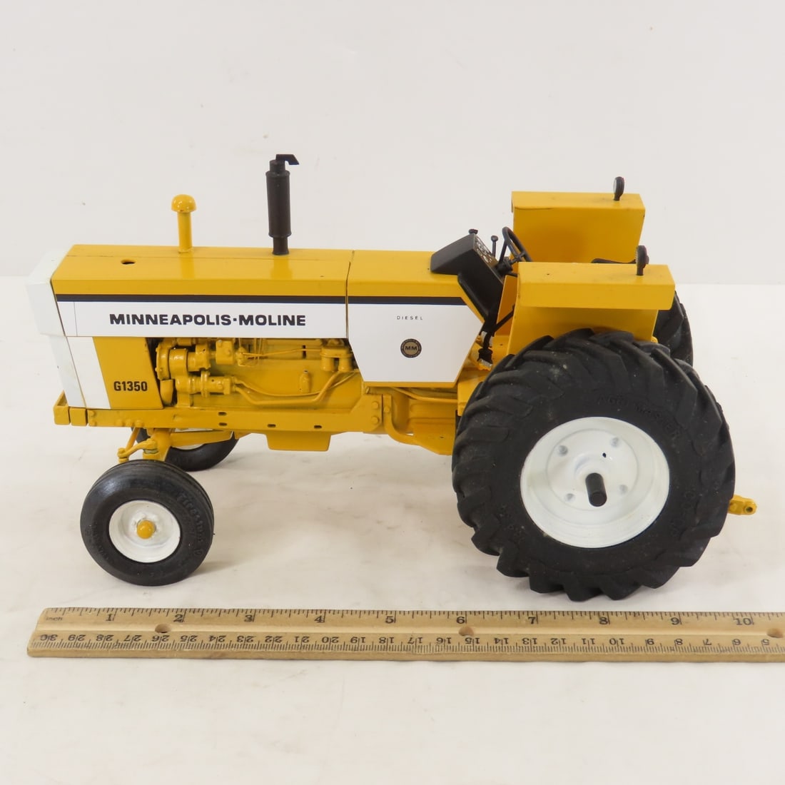 Gilbert Berg Custom Minn-Moline G1350 Tractor - 2