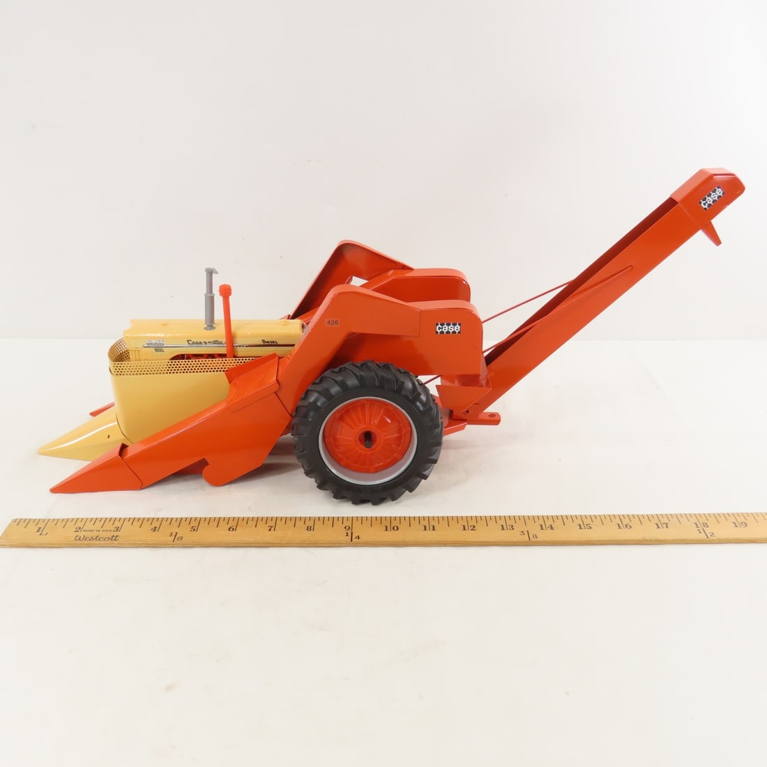 ERTL Case 800 w/H&D Custom Corn Picker - 2