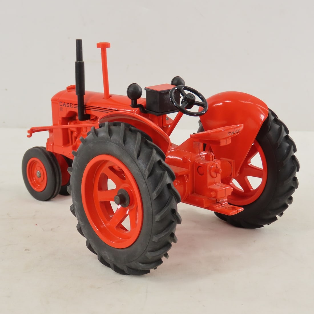 SpecCast Case DC NF Tractor 1/16 Diecast - 3