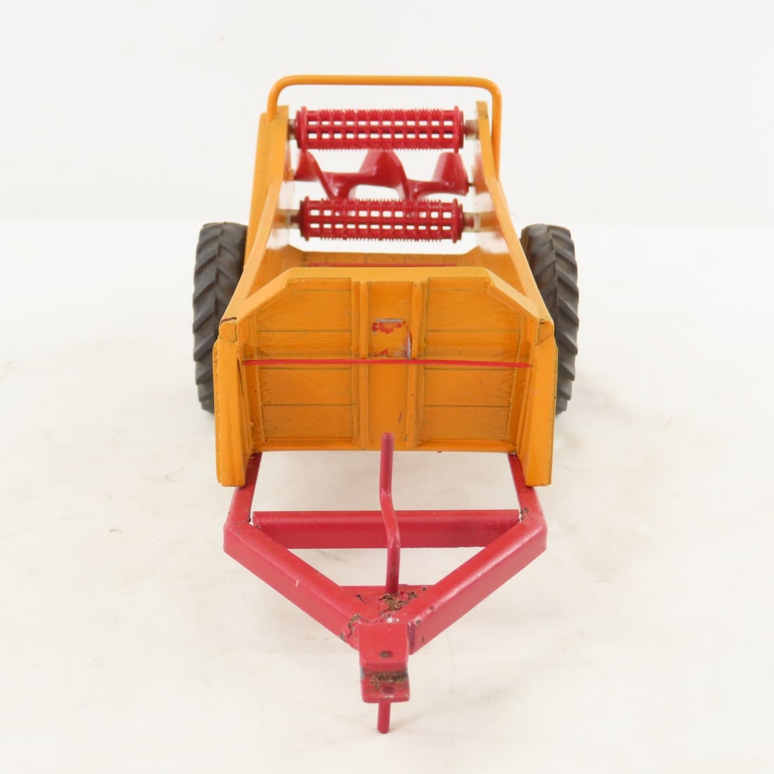 Jeff Ceroll Minn-Moline Manure Spreader LS 300 - 8