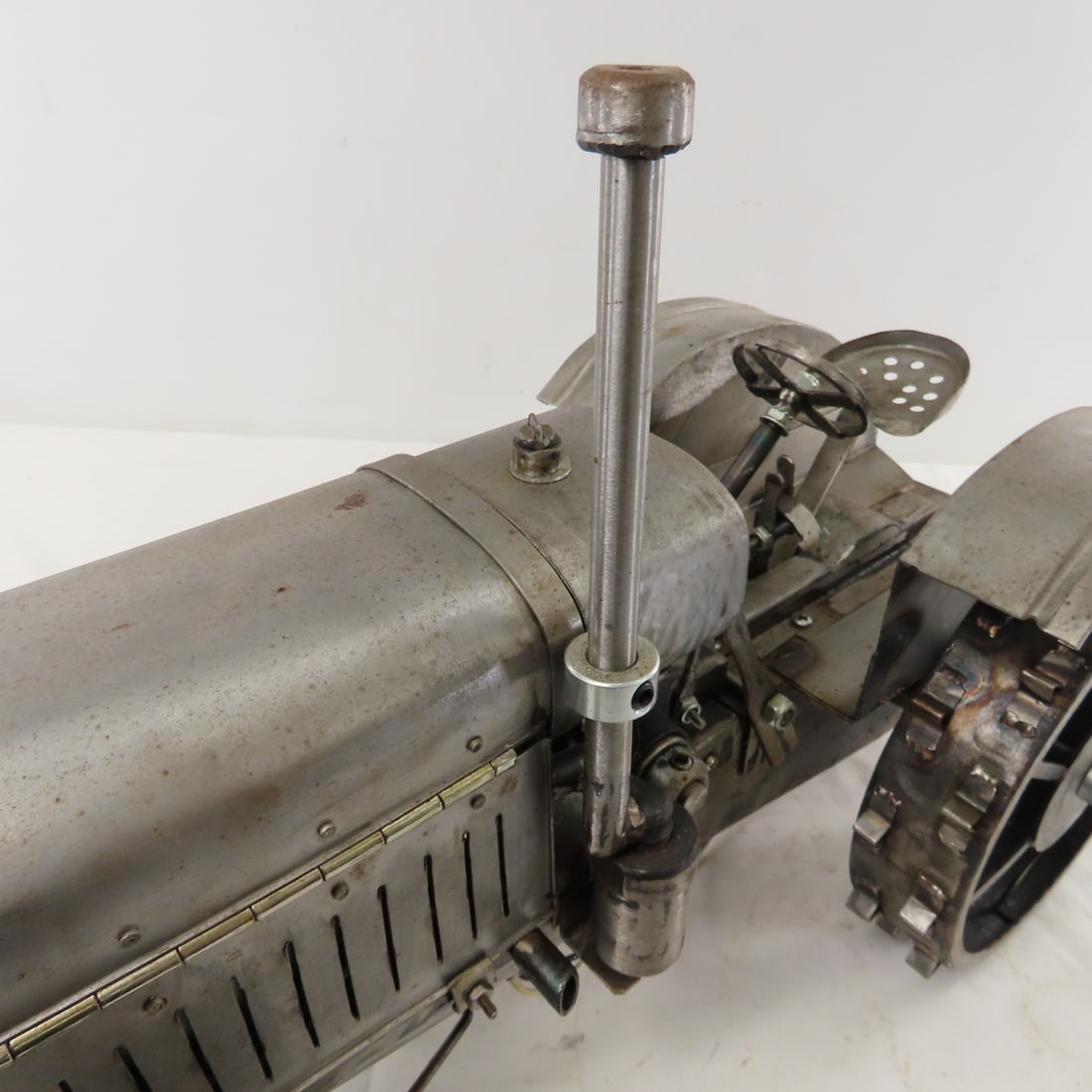 Scratch Built 1/8 Metal Tractor with Motor - 15