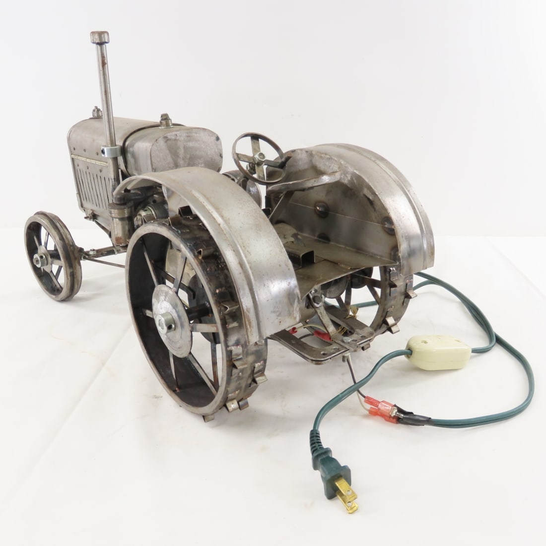 Scratch Built 1/8 Metal Tractor with Motor - 3