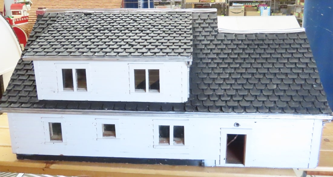 Scratch Built Wood 2 Story Farmhouse w/Electric - 2