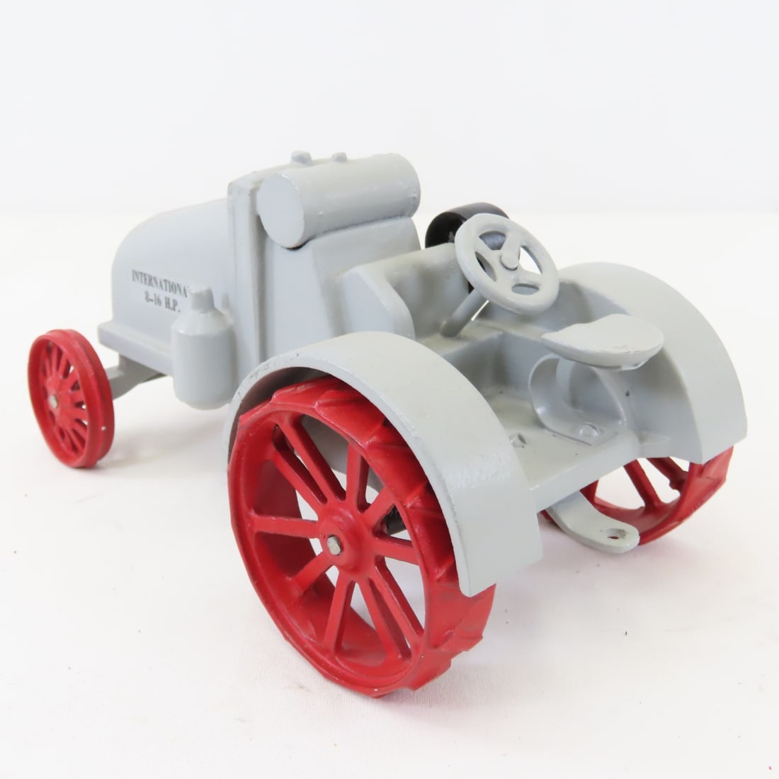 Ebersol Custom International 8-16 Grey Tractor - 3