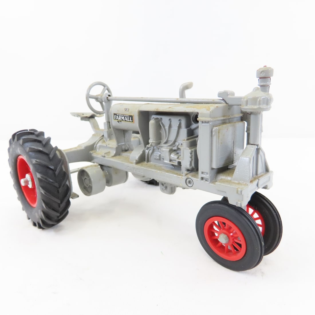 ERTL McCormick-Deering Farmall F-20 NF Tractor - 7