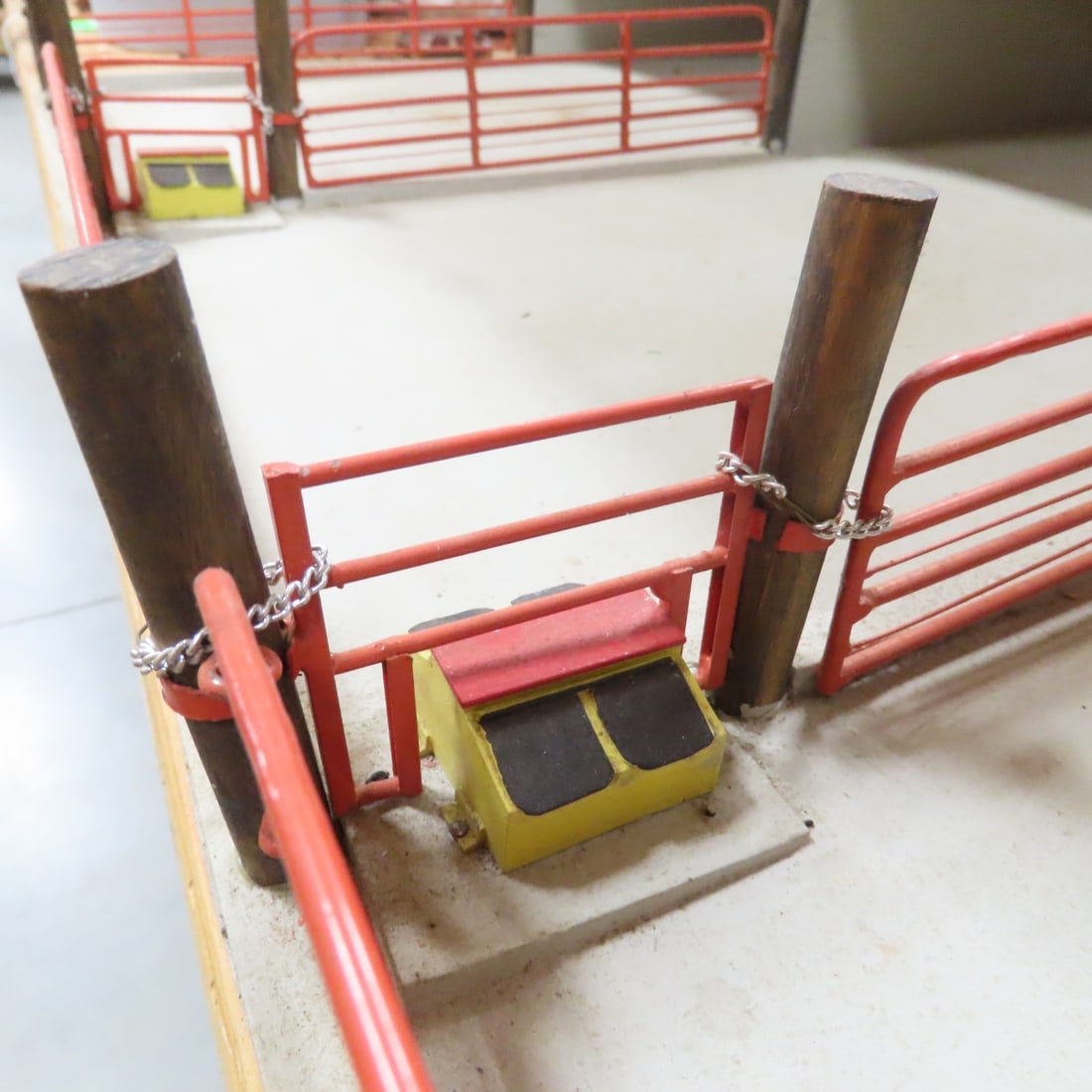Scratch Built Hog Pen, Feeders & Pigs - 7