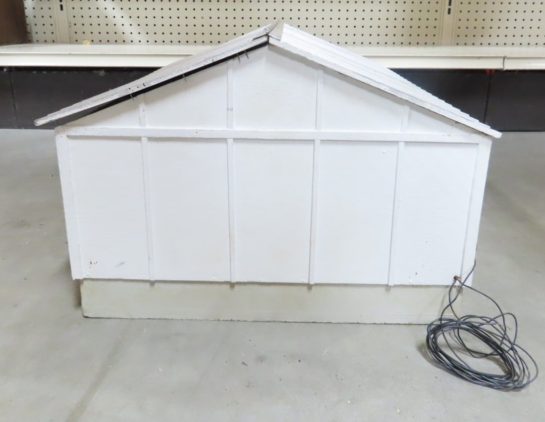 Scratch Built Hog Barn w/Electrical Lighting, Pigs - 4