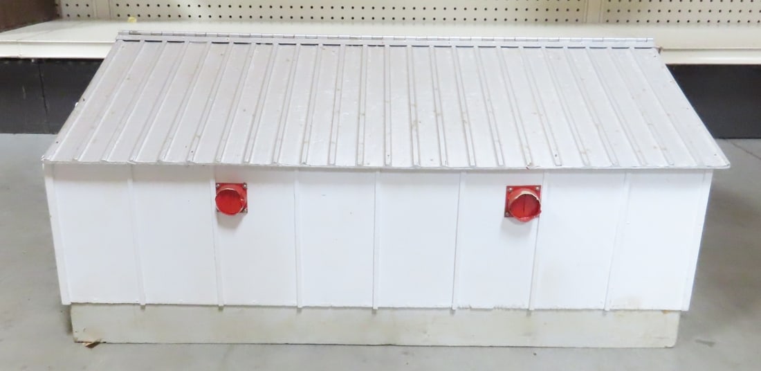 Scratch Built Hog Barn w/Electrical Lighting, Pigs - 5