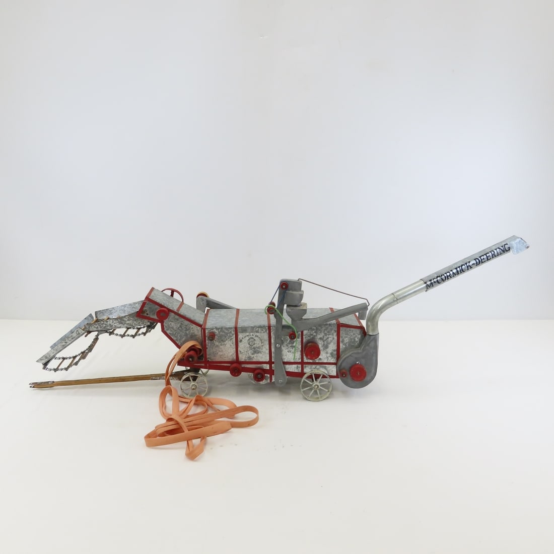 Custom IH McCormick-Deering Thresher - 2