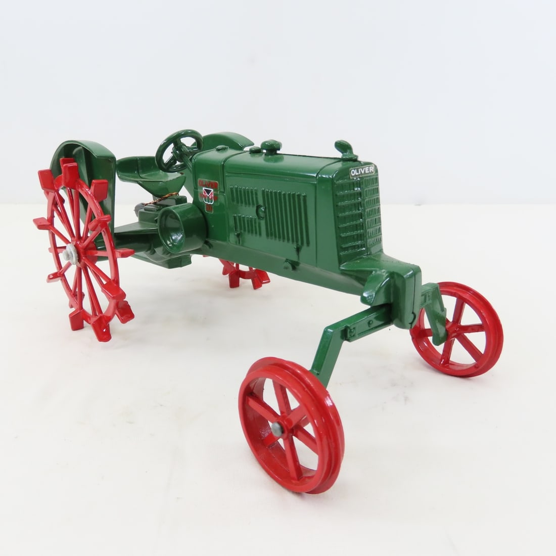 Scale Models Oliver 70 Row Crop Tractor 1988 Show - 7