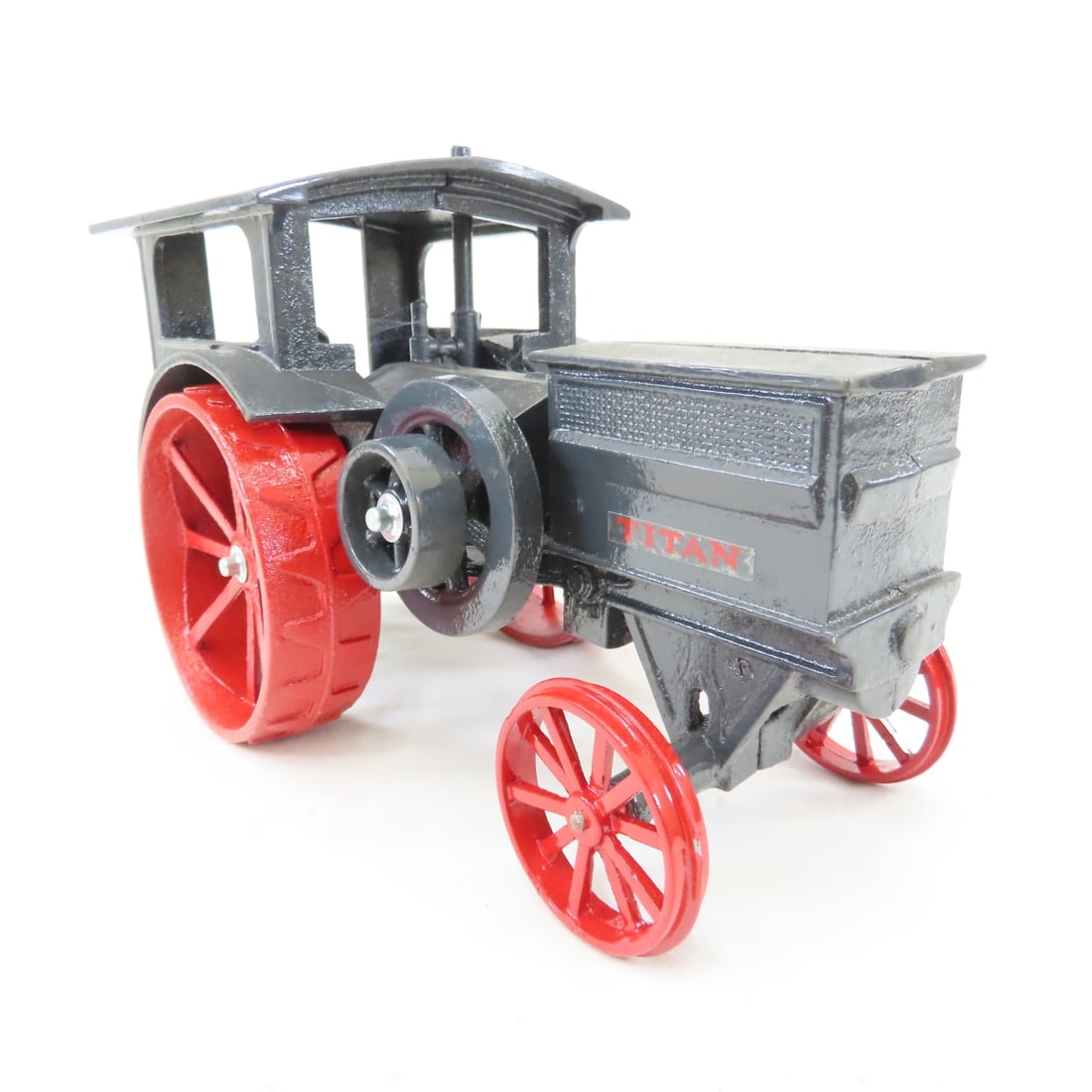 JLE IH 1912 Titan Steel Wheel Tractor - 7
