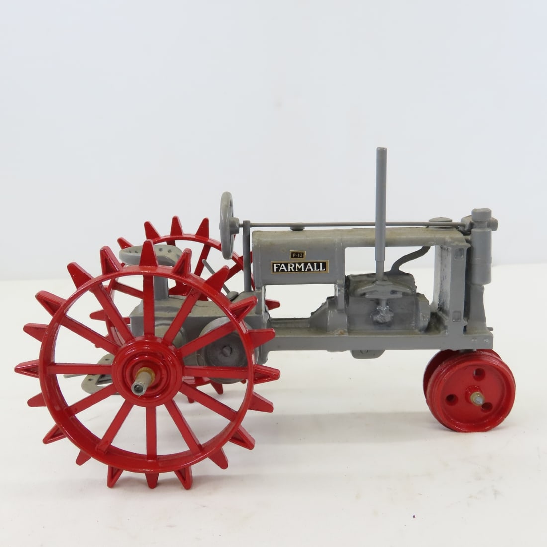 Roy Lee Baker RLB Custom Farmall F-12 Tractor - 6