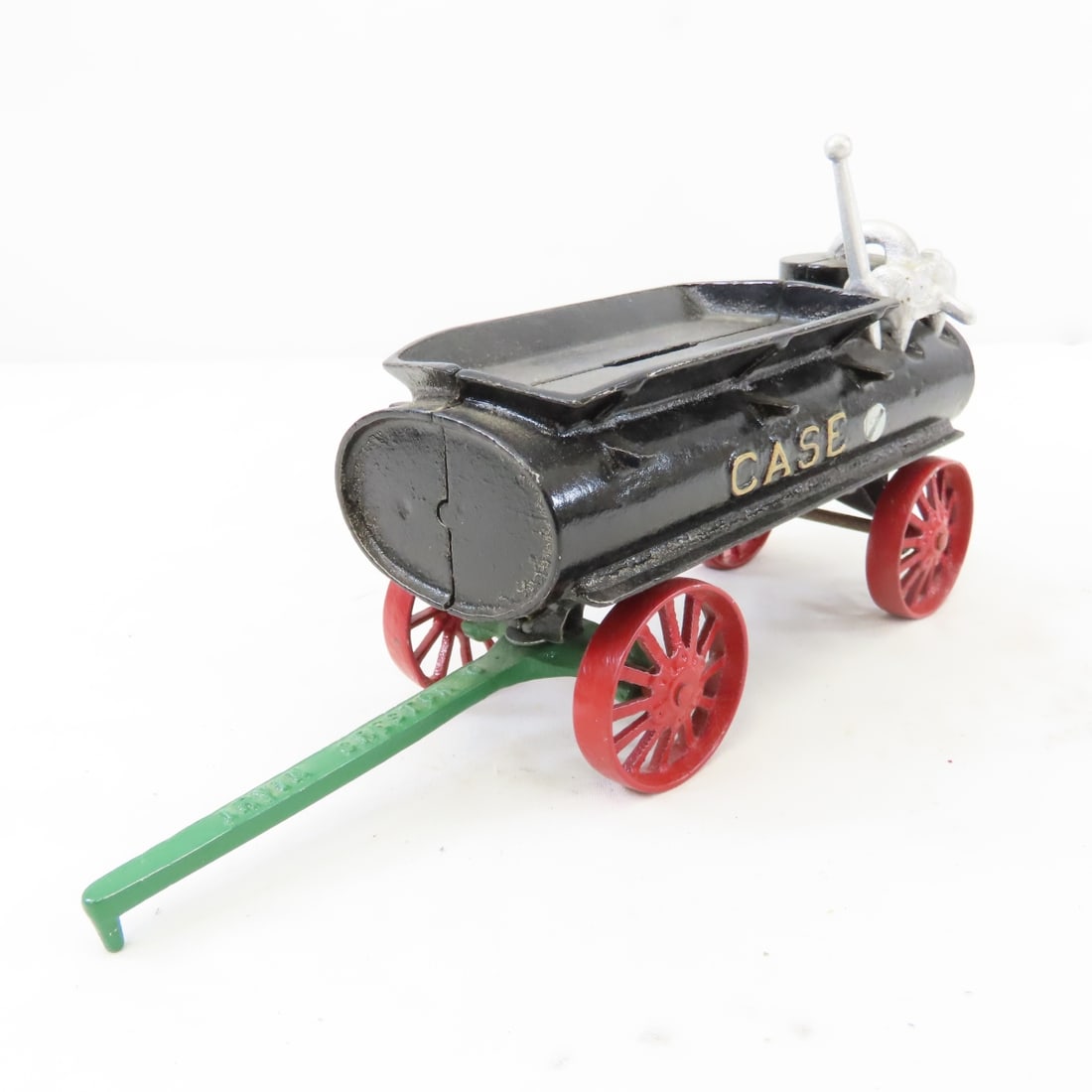 Irving Model Shop Case Water Tank Bank: Irving Model Shop Case Water Tank Bank - 1/16 cast metal, LOT SIZE: 9x3x5" 1 LB All information and photos, which are part of the description) are intended to be as accurate as possible, but errors