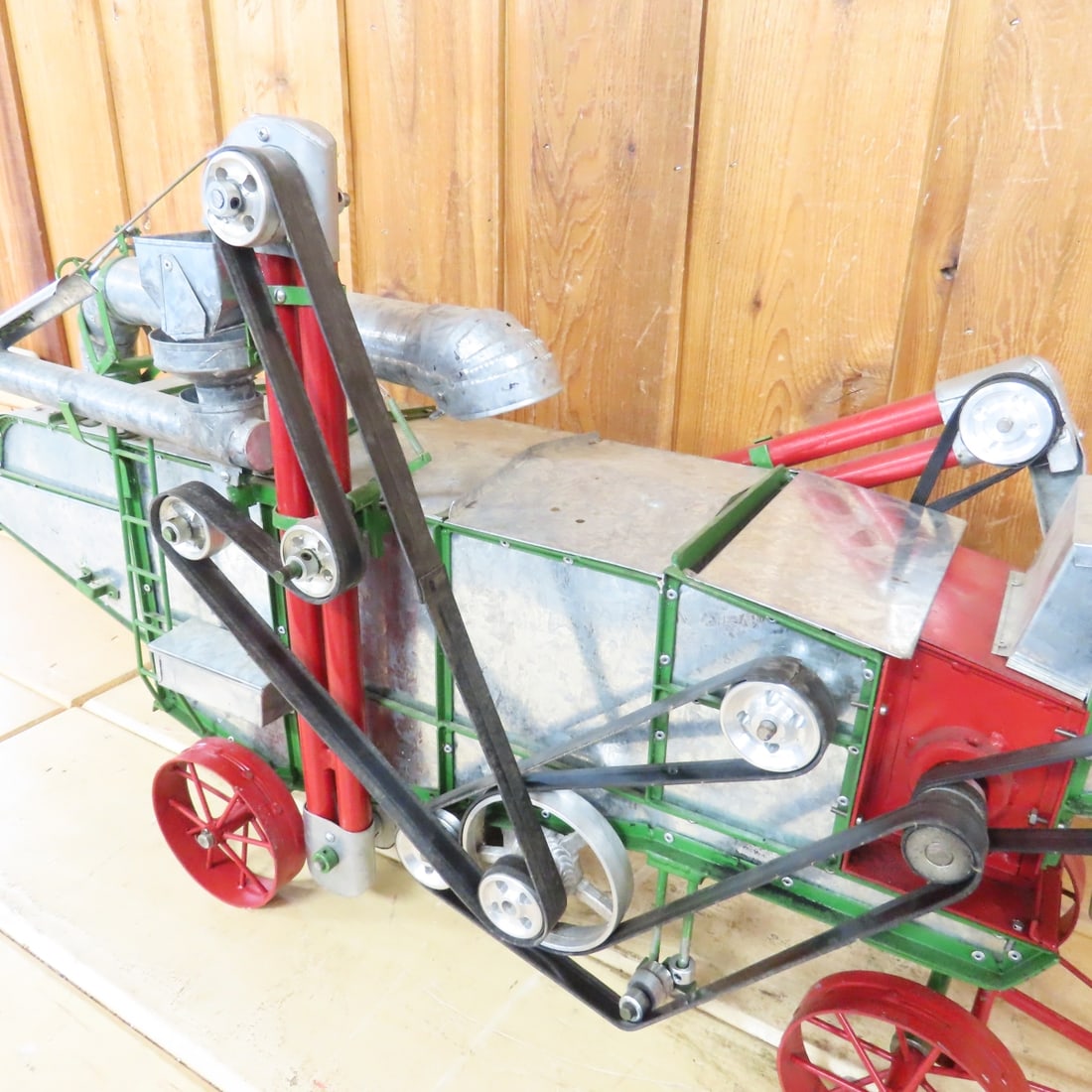 Ken Sunderland Scratch Built Case Thresher - 3