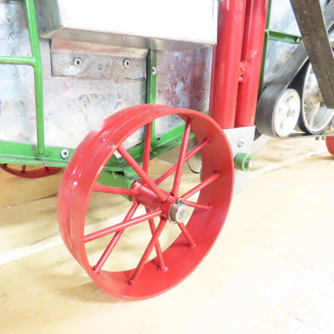 Ken Sunderland Scratch Built Case Thresher - 8