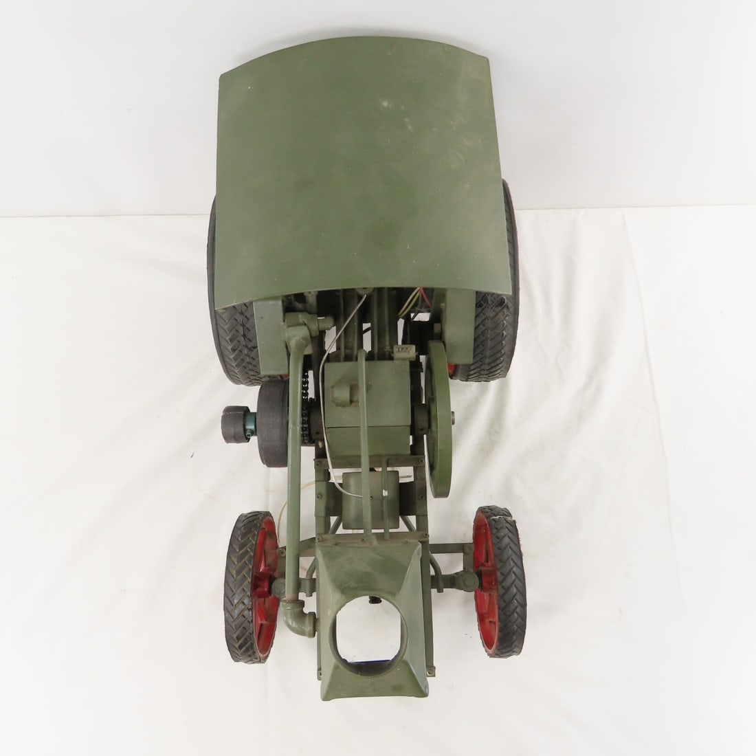 Ken Sunderland 1/8 Rumley Oil Pull Tractor w/Motor - 9