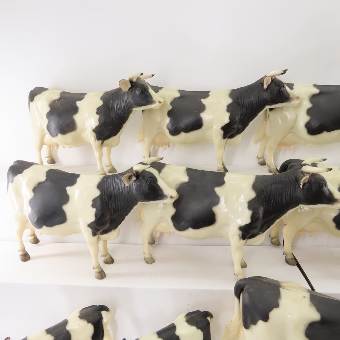 Vintage Breyer 9 Holstein Cows & 14 Calves - 2