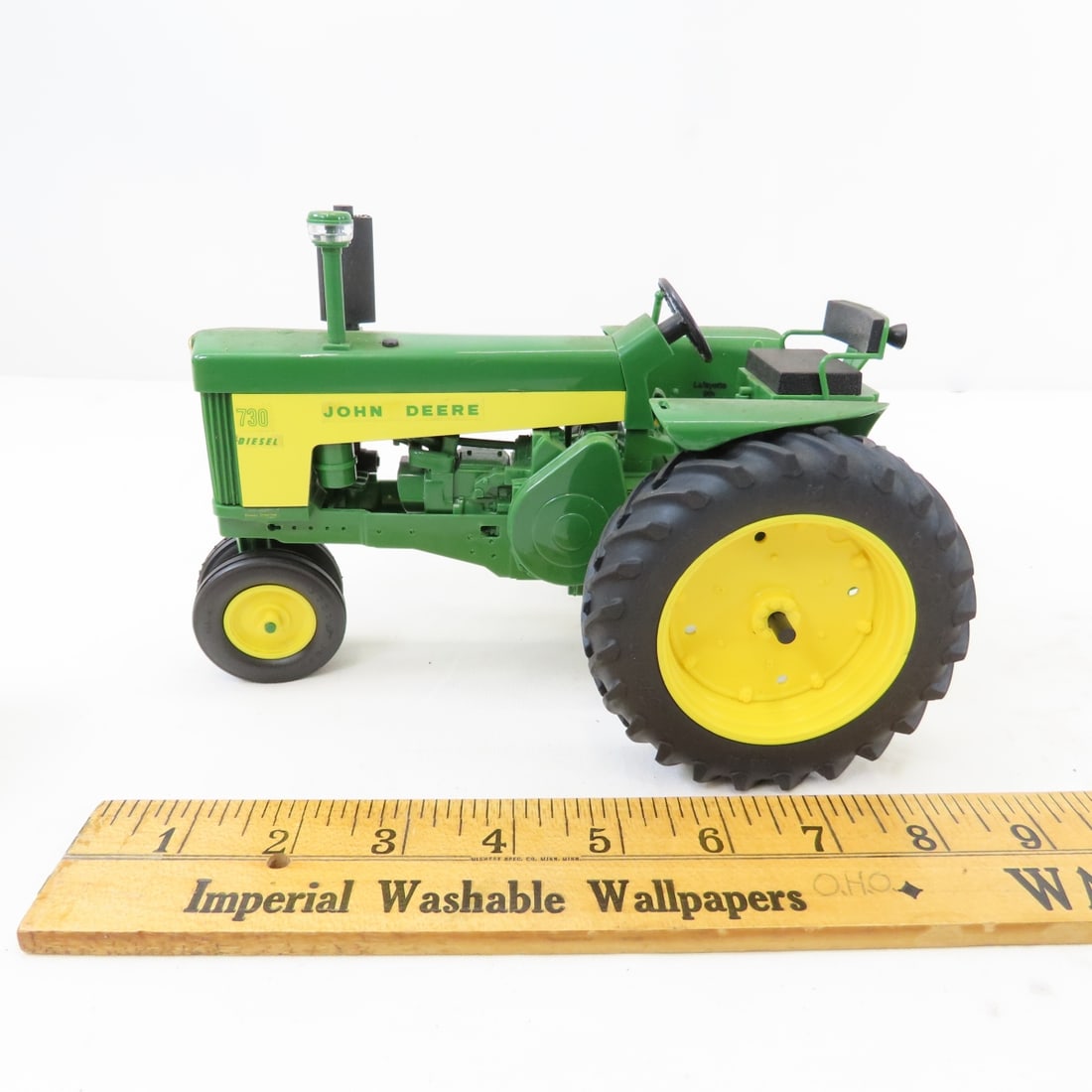 Yoder Green 730 Diesel NF Tractor 1987 Lafayette - 2