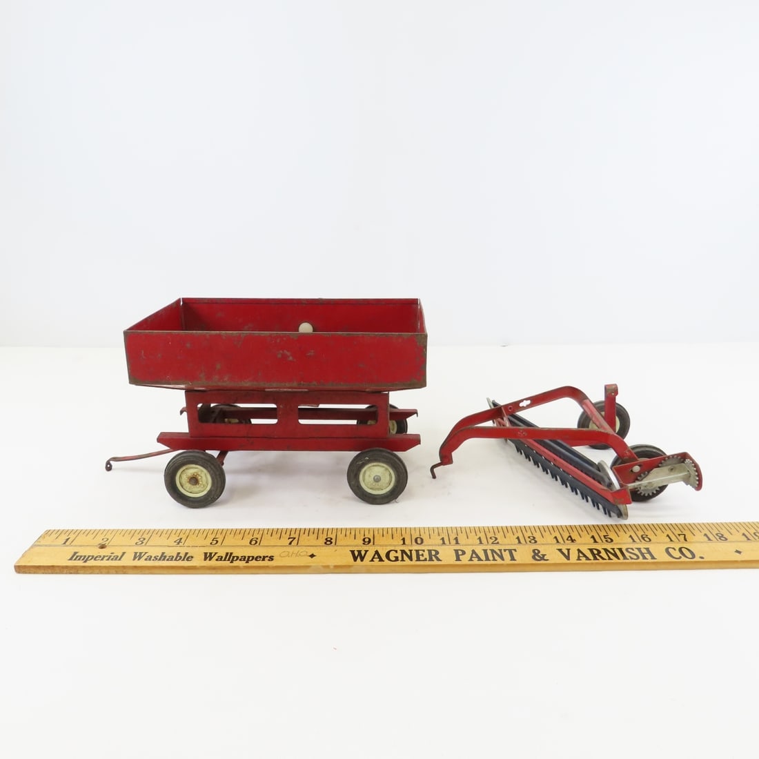 Tru-Scale Hay Rake & Gravity Wagon 1/16 Scale - 3