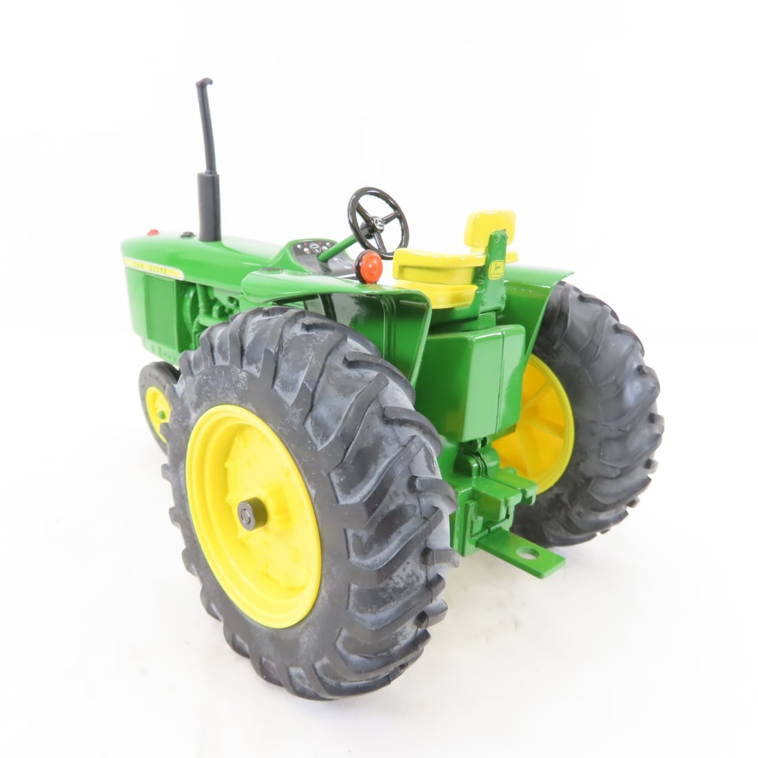 ERTL John Deere 4020 Diesel Tractor - 3