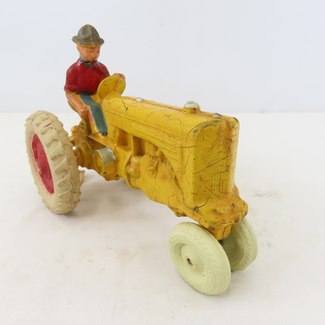 Auburn Rubber Minneapolis Moline Tractor w/driver - 7
