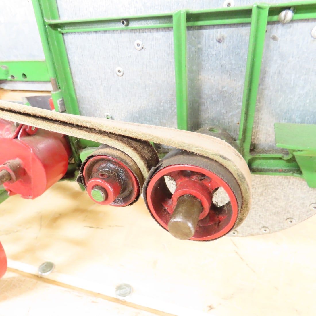 Ken Sunderland Scratch Built Case Thresher - 9