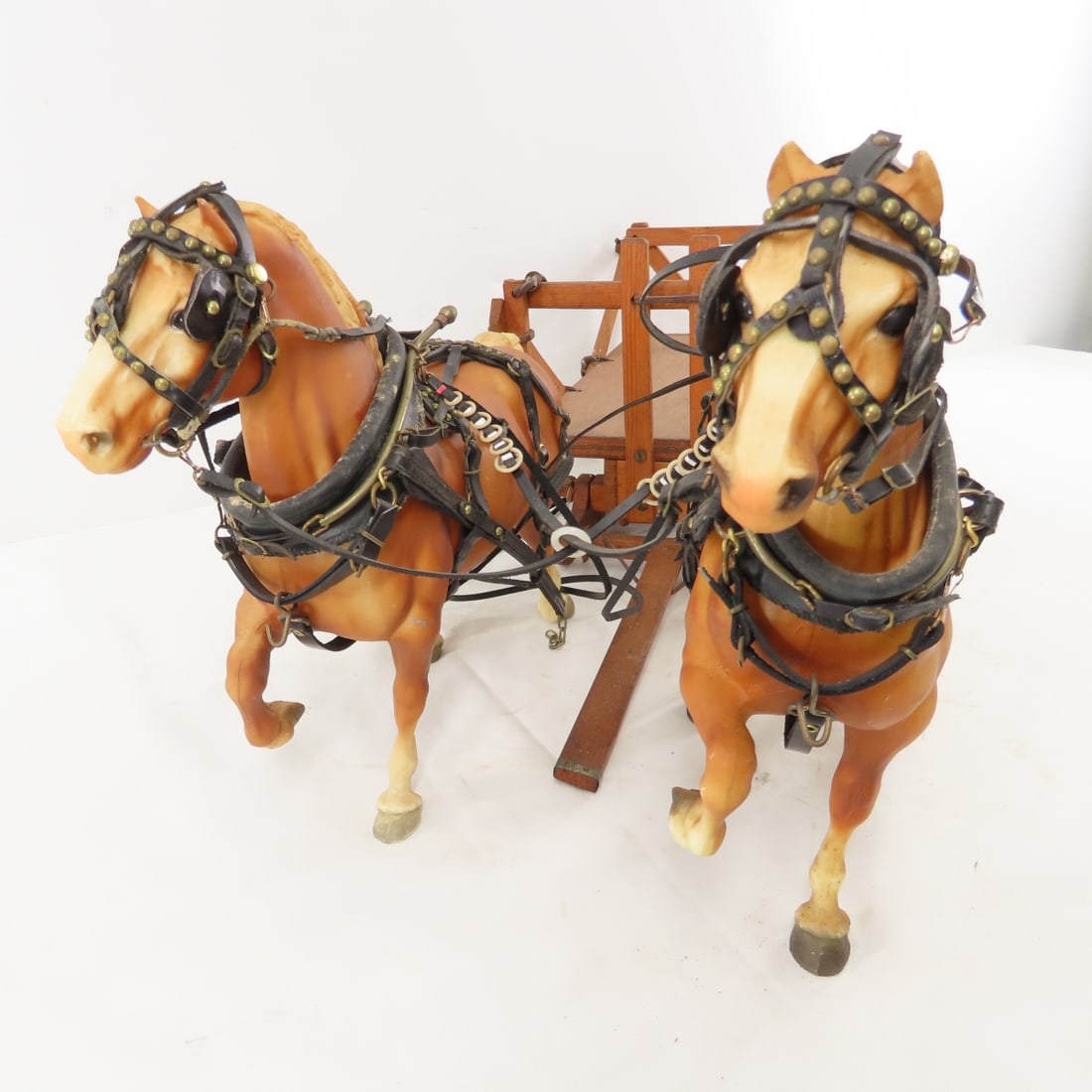 Scratch Built Sleigh with 2 plastic horses - 3