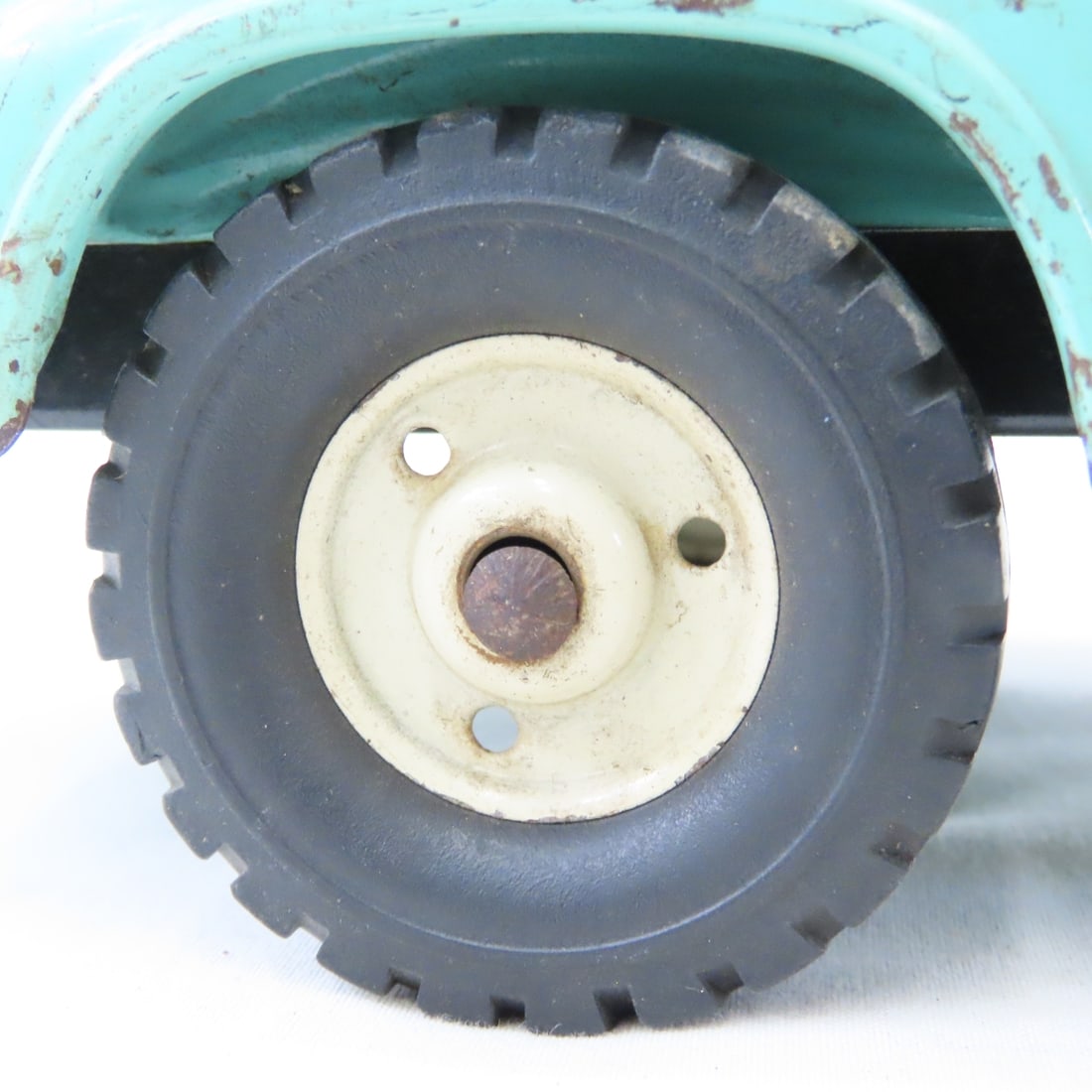Tru Scale International Harvester Pickup Truck - 16
