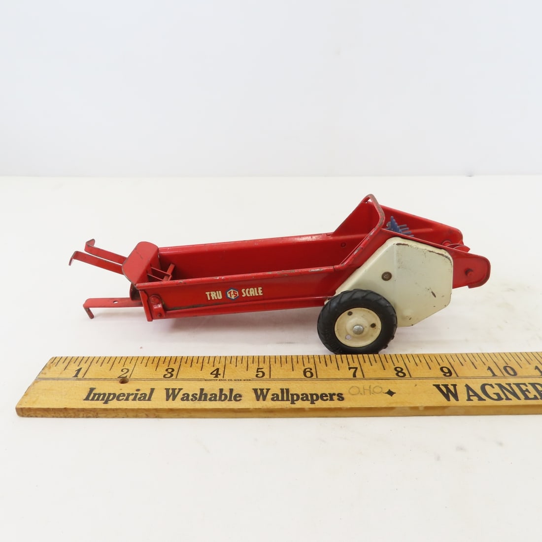 Tru-Scale McCormick Loader, Hay Rake, spreader - 3