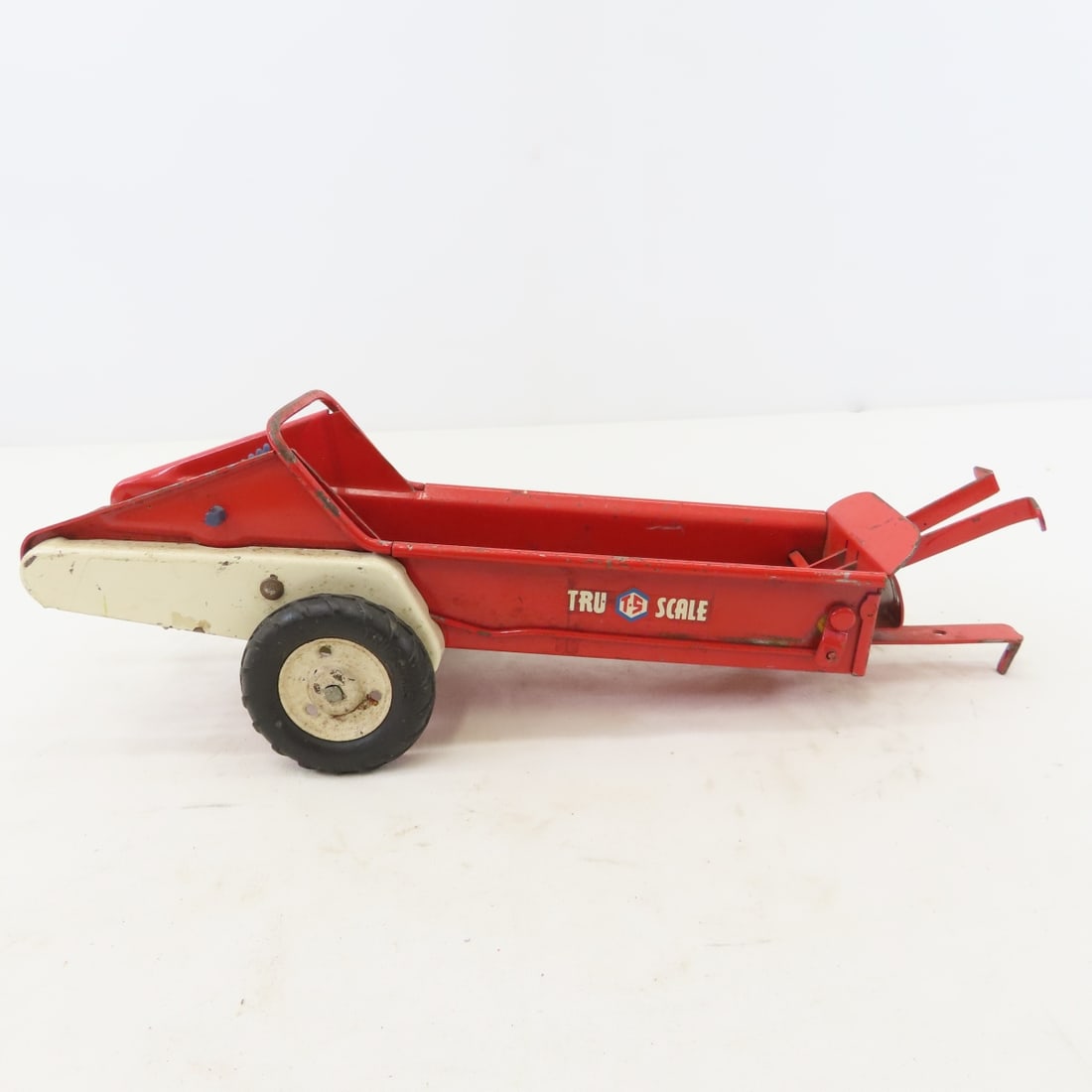 Tru-Scale McCormick Loader, Hay Rake, spreader - 5
