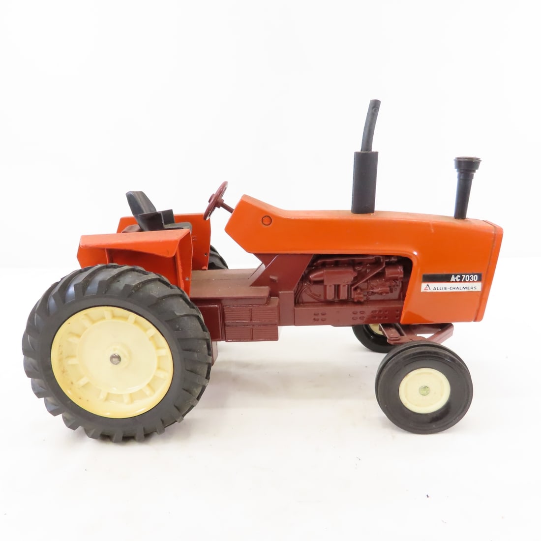 ERTL Allis Chalmers 7030 Brown Belly Tractor 1/16 - 6