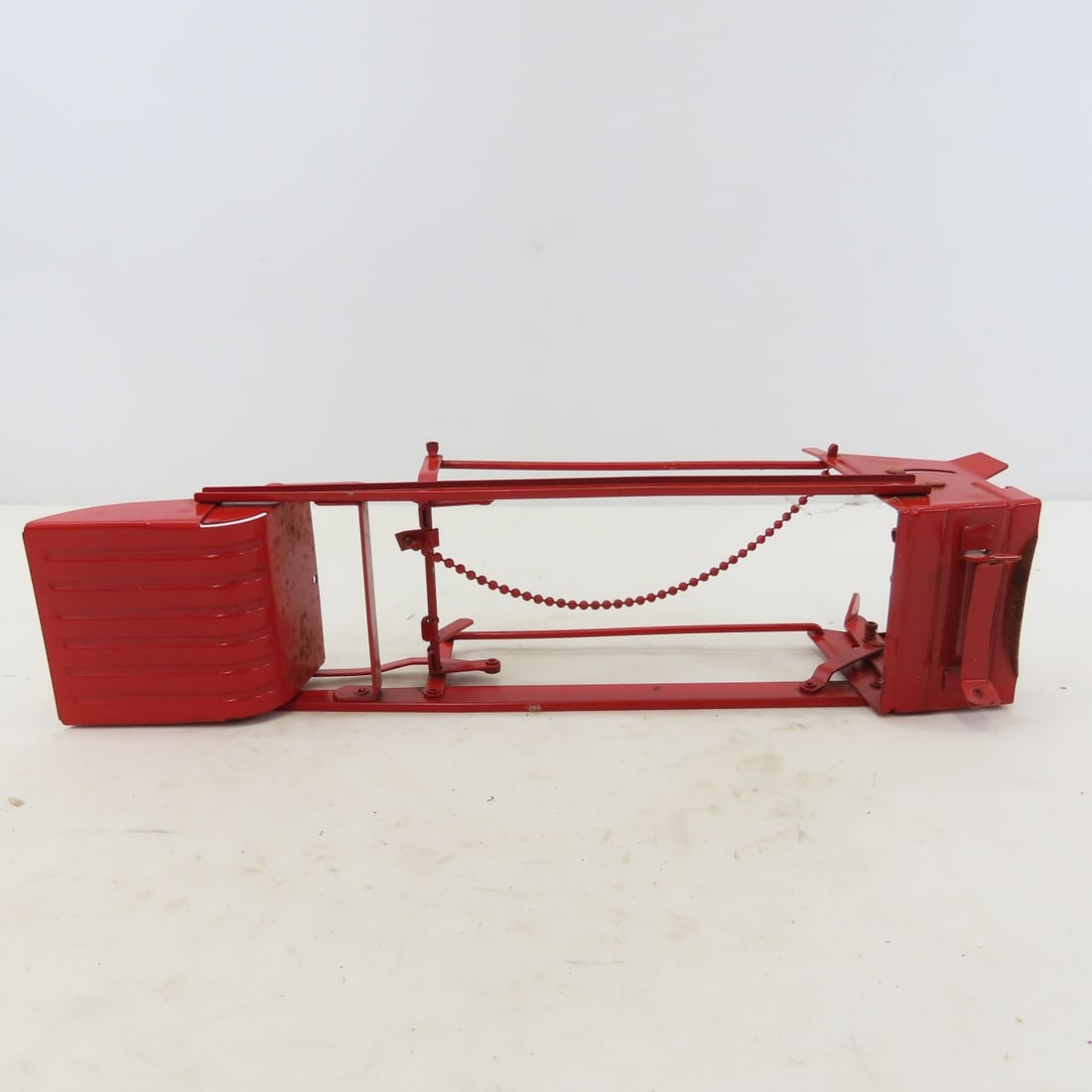Eska McCormick loader, 2 bottom plow & spreader - 8