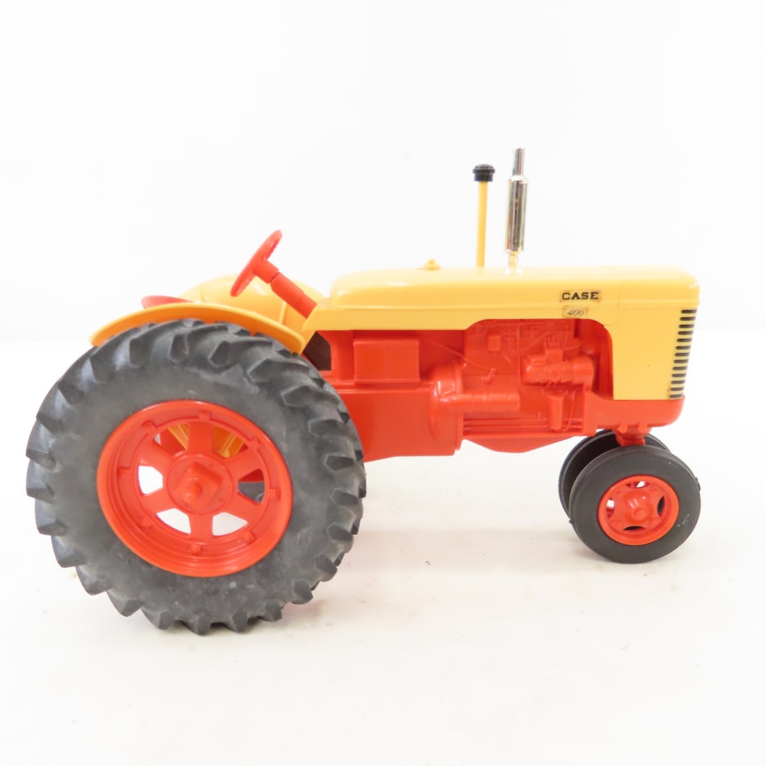 Yoder Case 400 Tractor 1986 Lafayette Toy Show - 6