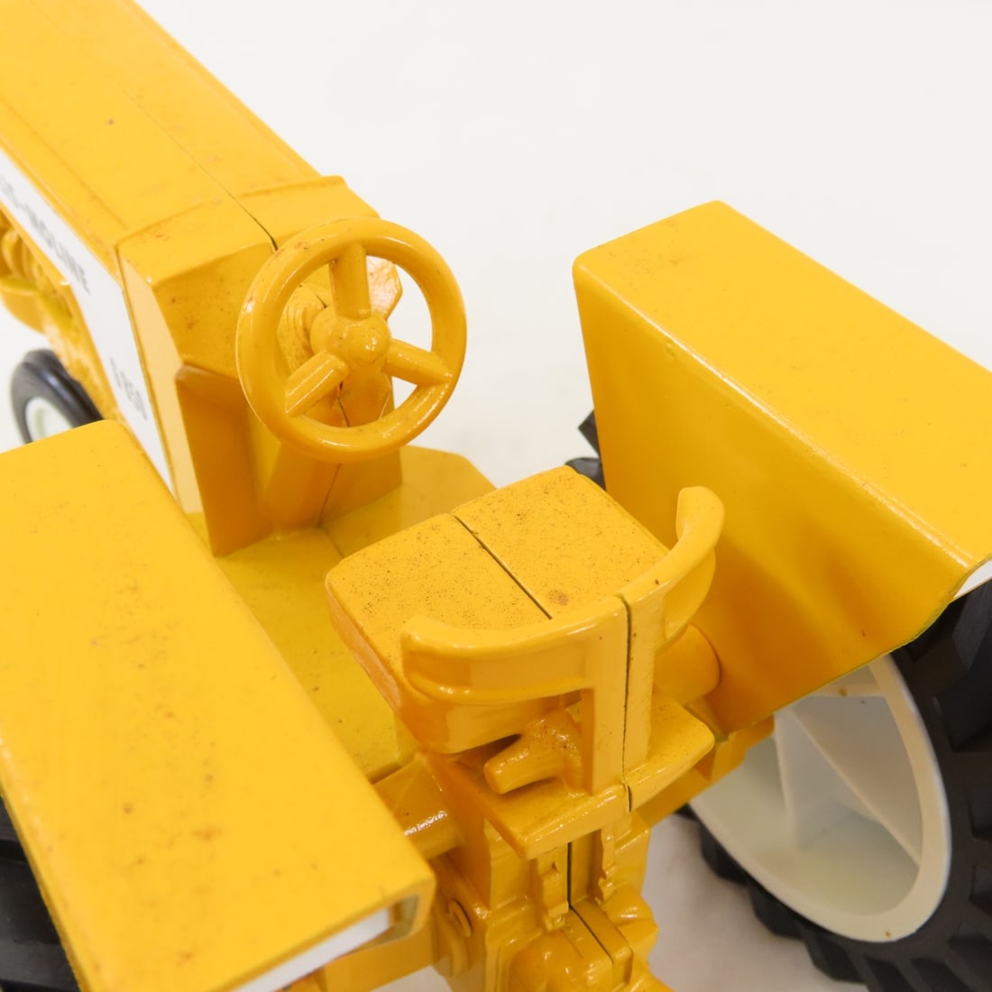 Scale Models Minneapolis Moline G 850 Tractor 1/16 - 13