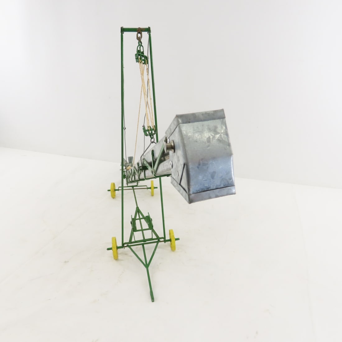Scratch Built 1/16 scale Hay Elevator - 8