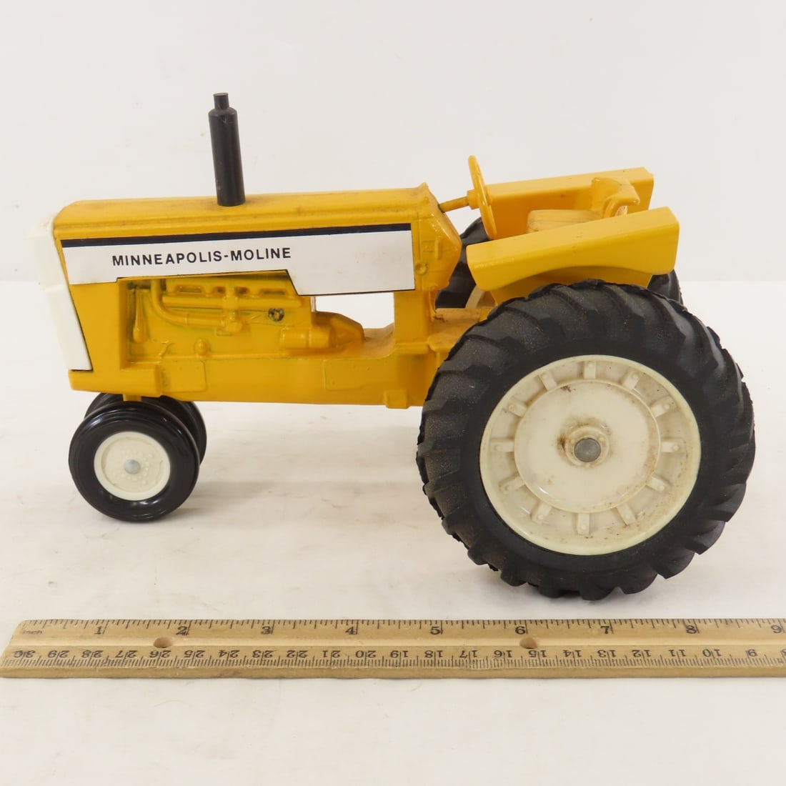 ERTL White Minneapolis-Moline NF Tractor - 2