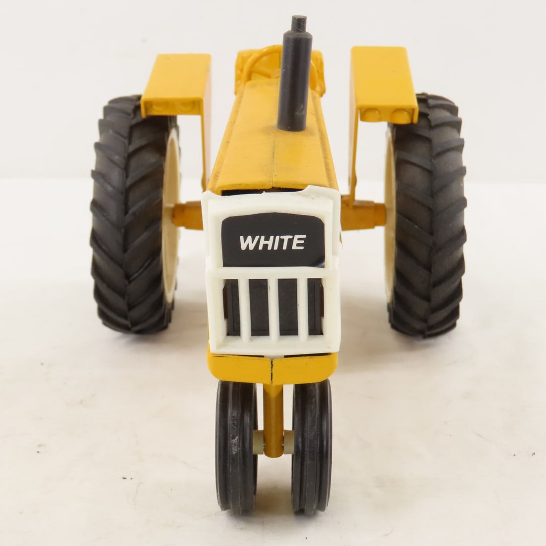 ERTL White Minneapolis-Moline NF Tractor - 8