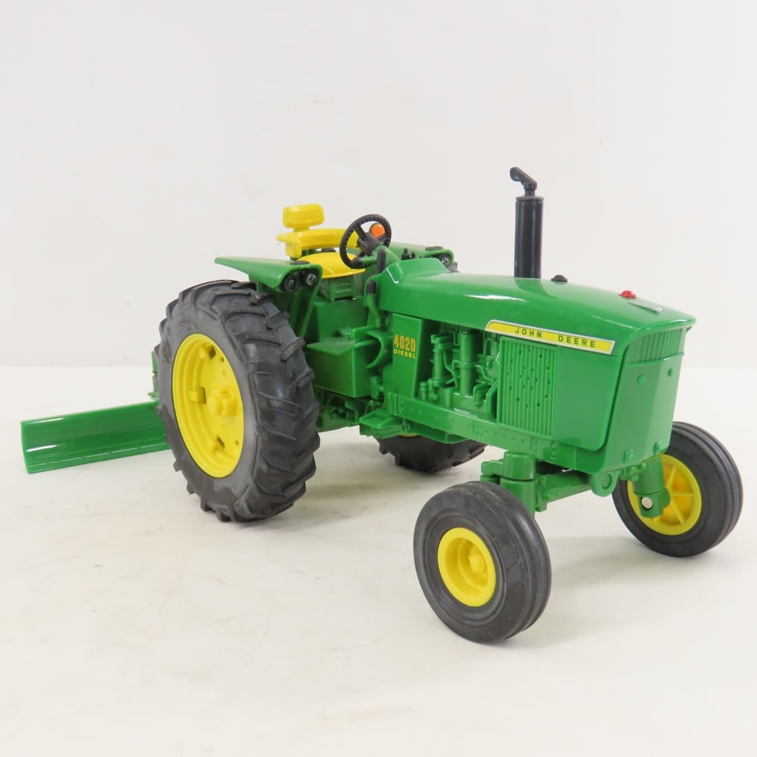 John Deere 4020 Diesel with Blade- Light & Sound - 7