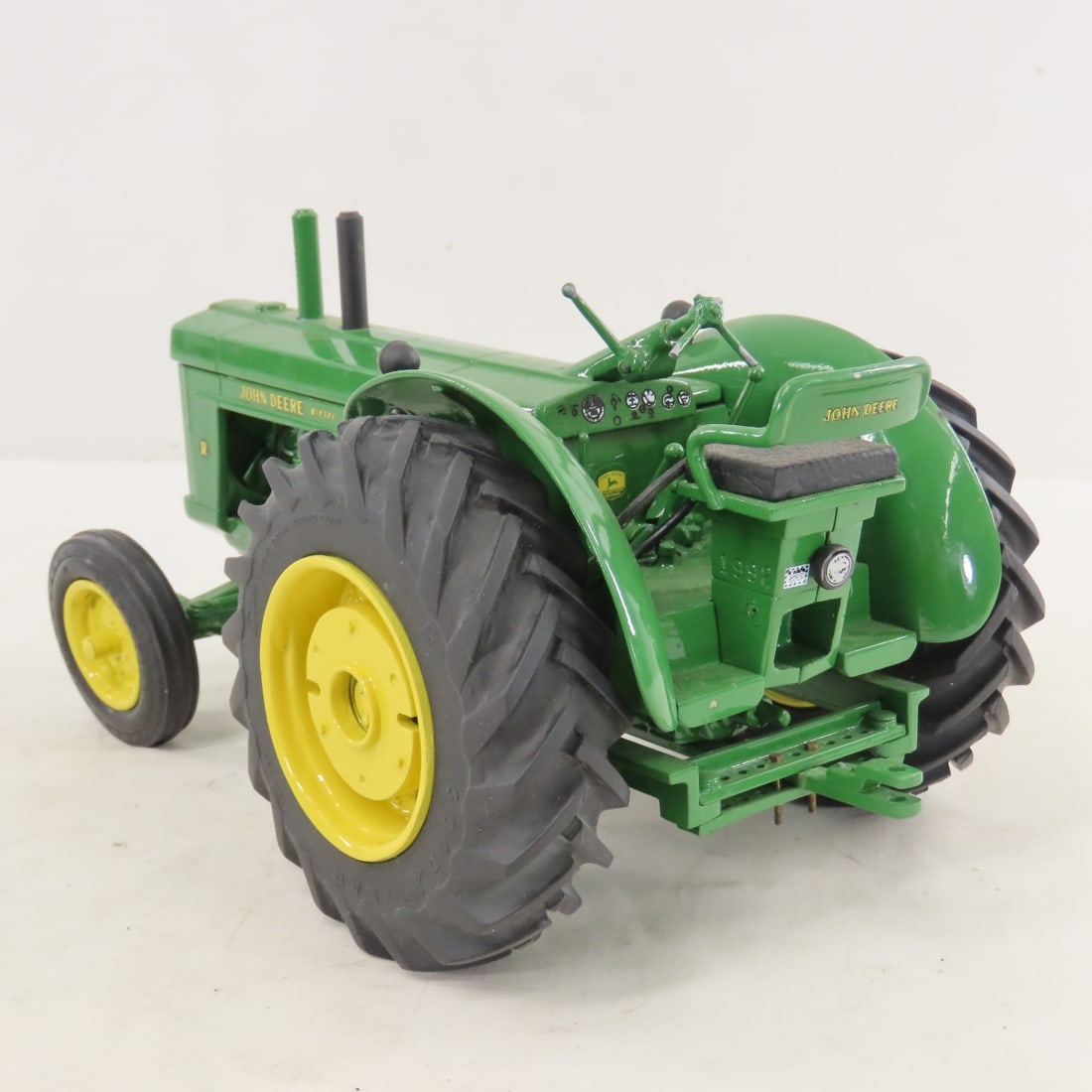 Stephen Mfg. John Deere Diesel R Tractor- damage - 3