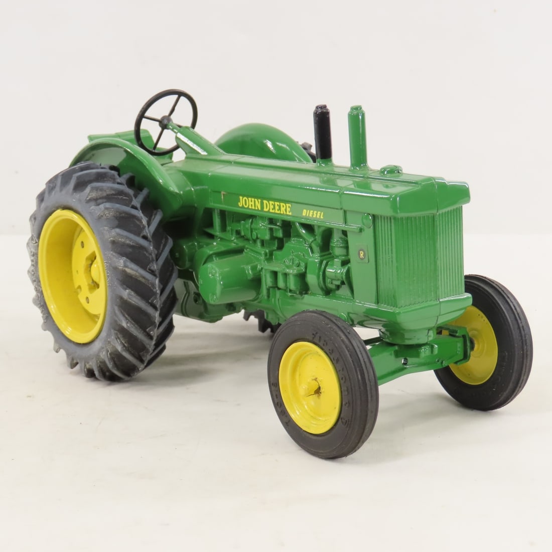 ERTL John Deere Diesel R Tractor - 7