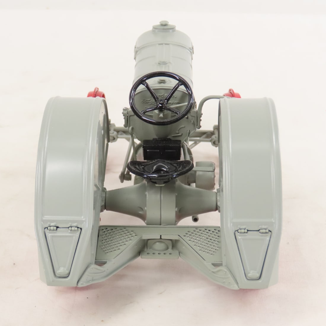 Danbury Mint 1927 Fordson F Tractor - 4