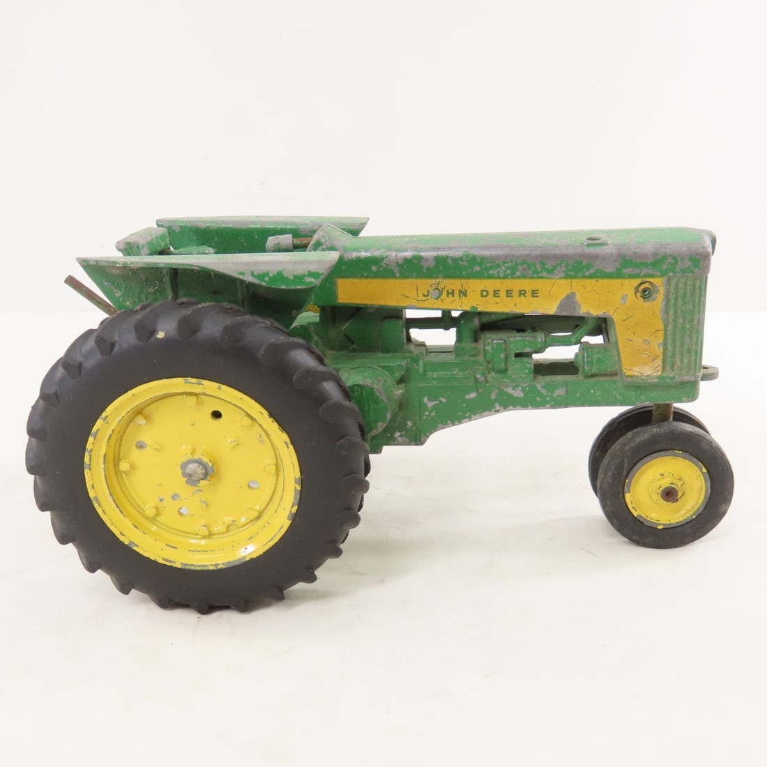Eska John Deere Tractor, Spreader & Plow - 4