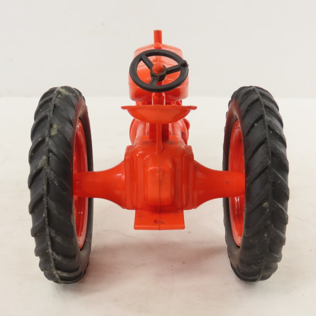 Monarch Plastics Case SC Tractor - 4