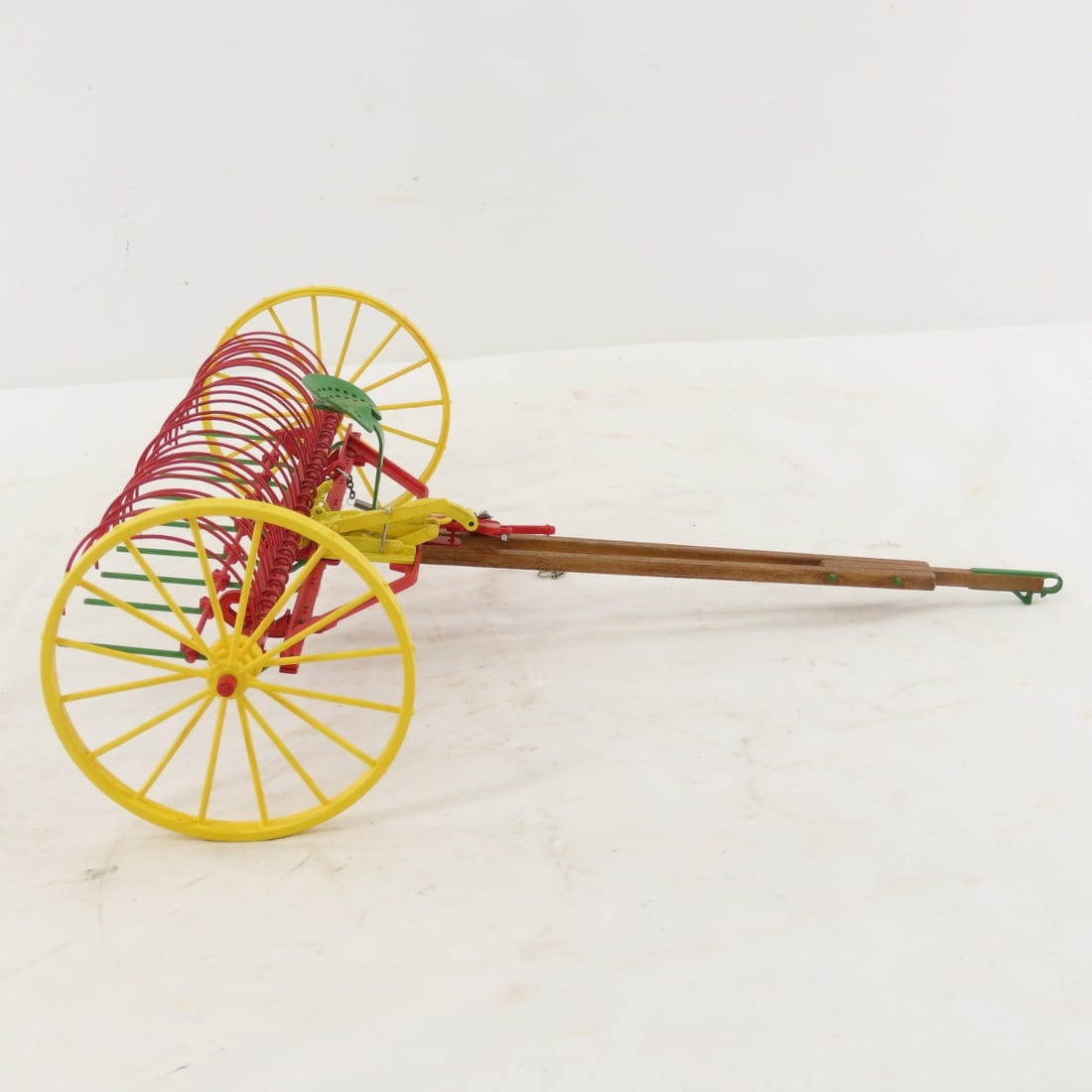 ERTL Foxfire Farms Horse Drawn Sulky Rake - 5